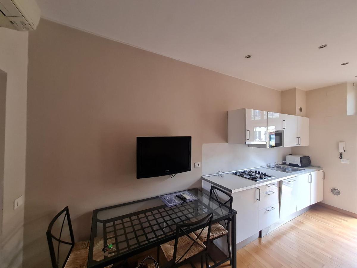 Navigli - Ascanio Sforza Cozy Apartment Милано Екстериор снимка
